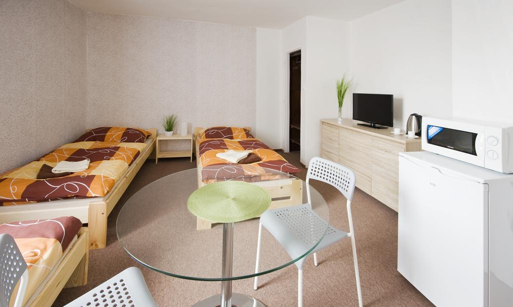 Penzion Ostrava-Levne Ubytovani Экстерьер фото